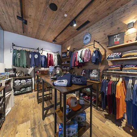 Alpine Family Near Wildkogel * Neukirchen am Großvenediger