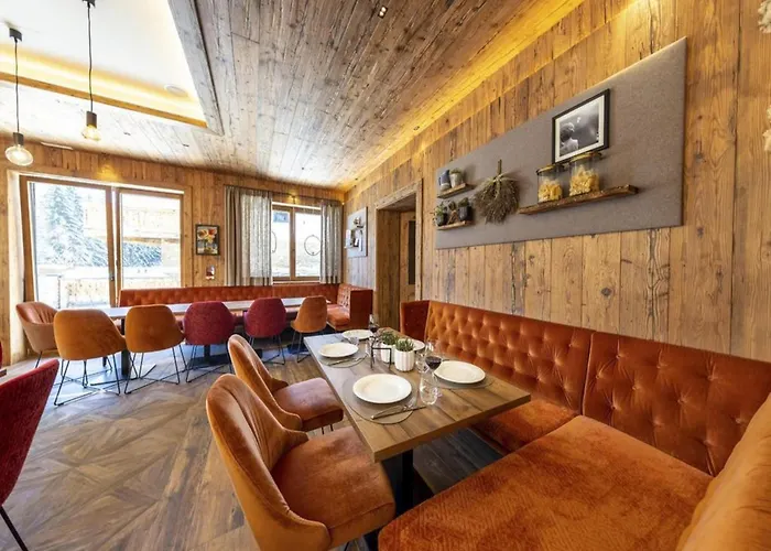 Alpine Family Near Wildkogel * Neukirchen am Großvenediger