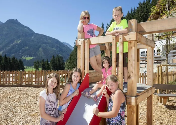 Alpine Family Near Wildkogel シャレー *